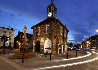 Photograph of Yarm Town Hall at night